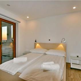 4 Bedroom Villa with Pool in Razanj near Rogoznica, Sleeps 8-10